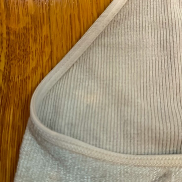 Anthropologie BRALETTE, (or crop cami?) in very pale butter (yellow), size L/XL - Picture 4 of 5